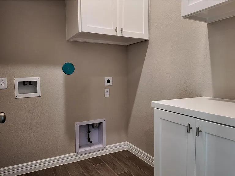360 Mallorn Ln — Photo 20