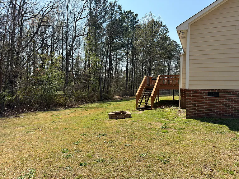115 Jefferson Dr — Photo 23