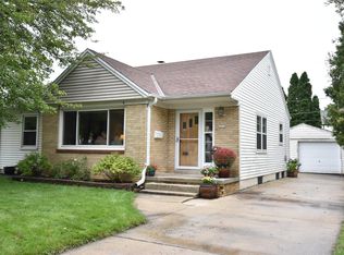 2616 S 70th St, Milwaukee, WI 53219