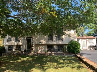 7217 Longleaf Dr, Roanoke, VA 24019