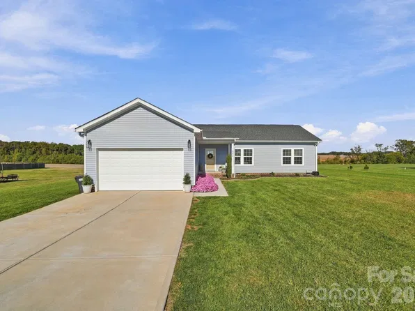 1283 Knox Farms Blvd, Woodleaf, NC 27054