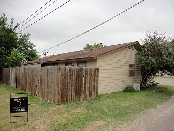 2nd image of 664 Mill St