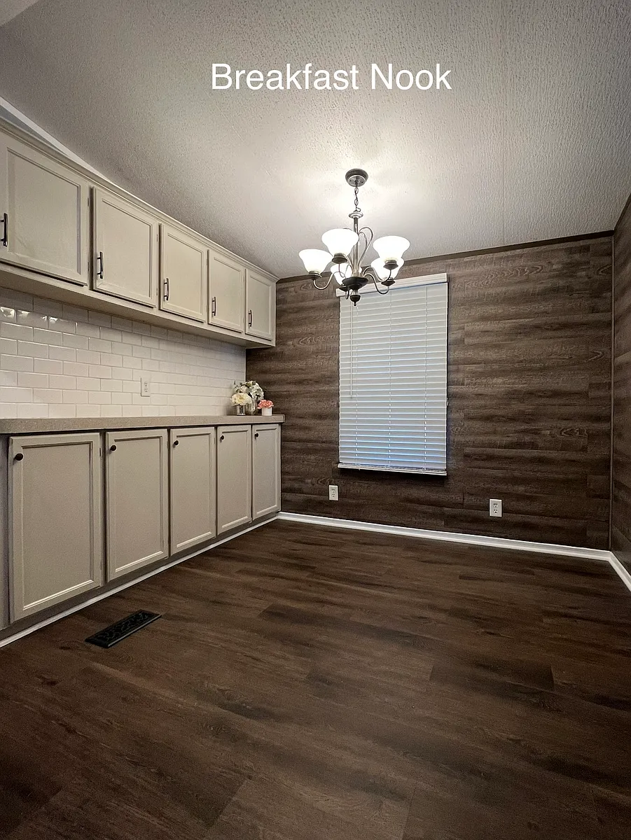 Building Photo - 20199 Rebecca Ln