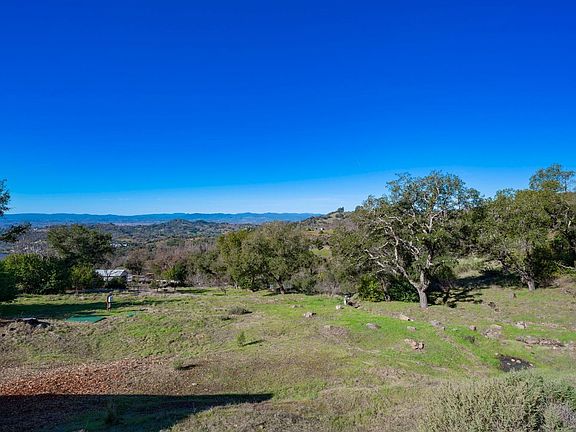 2nd image of 6215 Heights Road