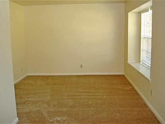 2nd image of 4206 Mona Lee Ln