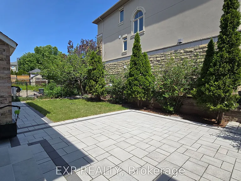2209 Blackbird Ct — Photo 18