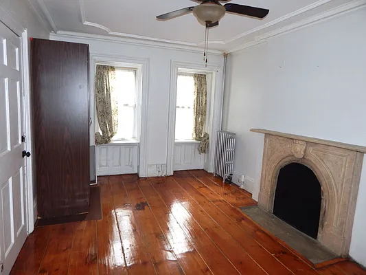 Rented by Realty Collective | media 23