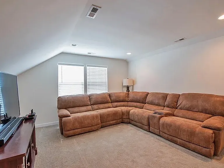 18400 Twin Falls Ln — Photo 19