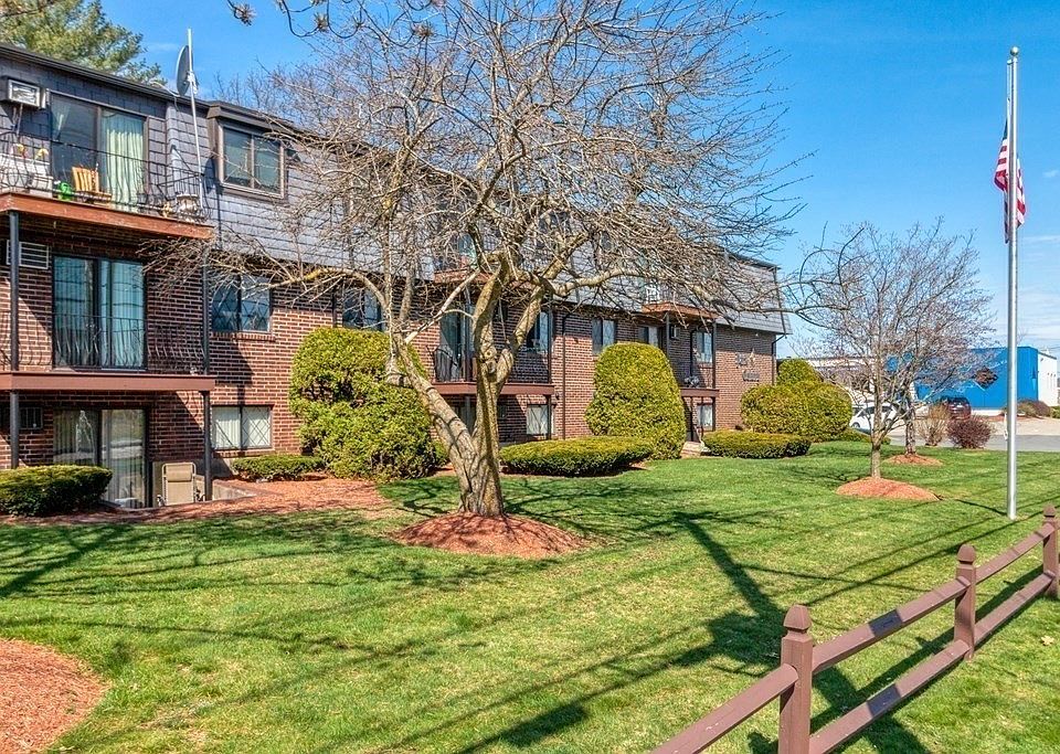 1st image of 36 Main St APT 26