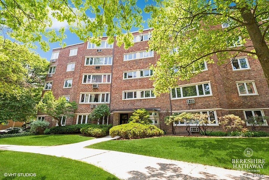1st image of 1960 W Hood Ave APT 1A
