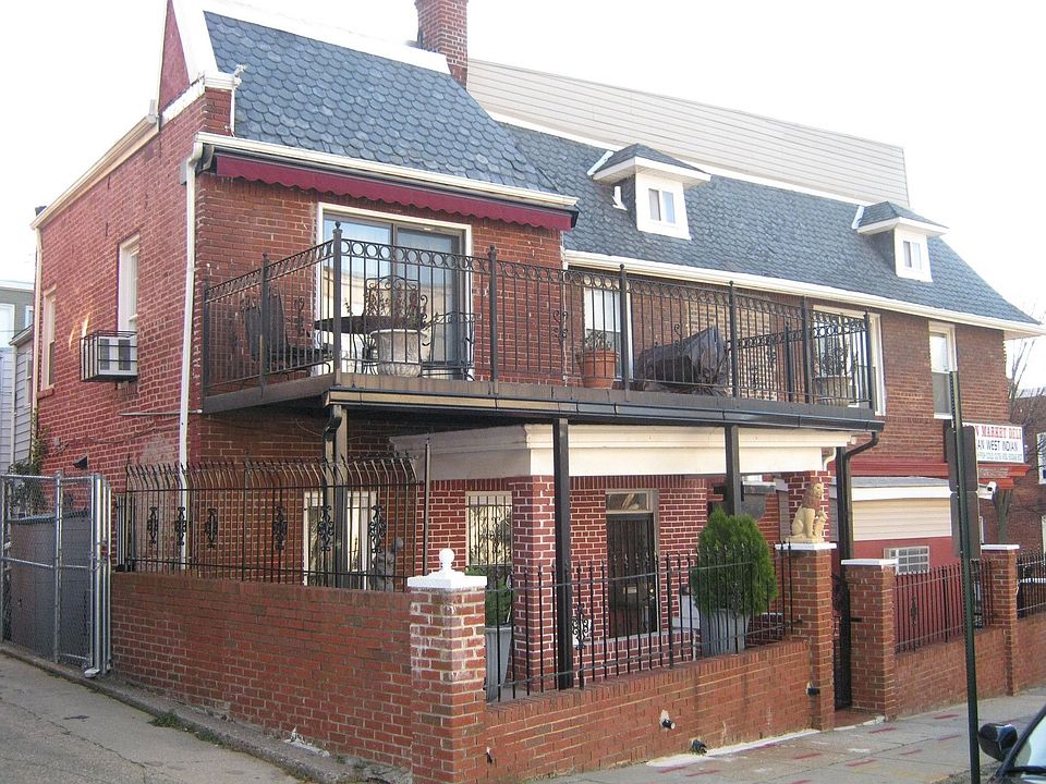 Front View of Home