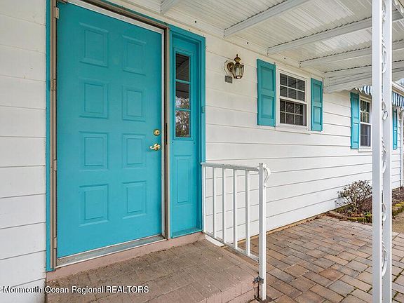 5th image of 124 Troumaka St