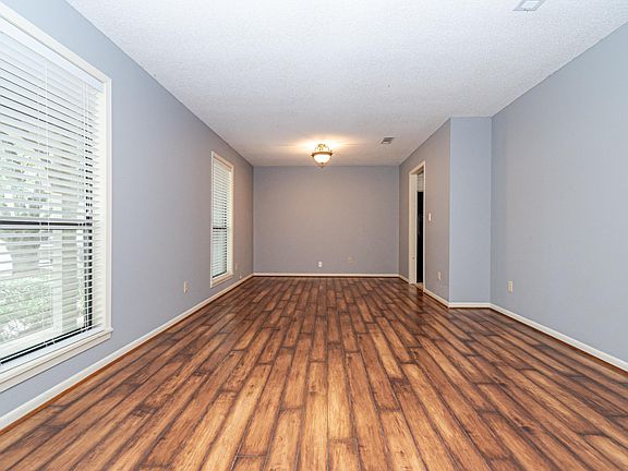 5th image of 1812 Haney Ave