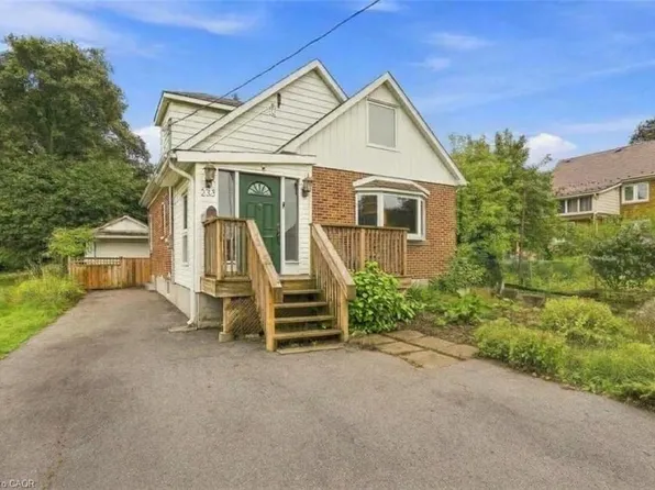 233 Mansion St, Kitchener, ON N2H 2K5