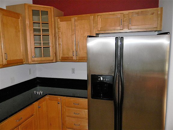 5th image of 949 Cody Ave