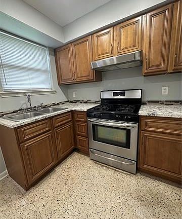 5th image of 115 K St #B