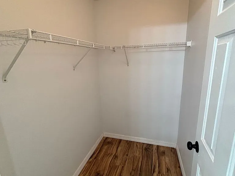 205 Golf Aire Blvd — Photo 15