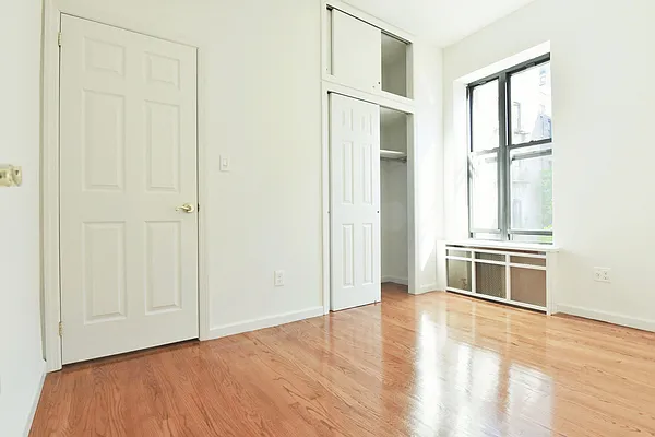 Rented by Balass Ralph, LREB | media 11