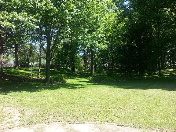 4th image of 971 Tallmadge Rd