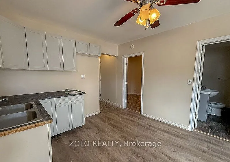 3 bed, $2,300 — Photo 4
