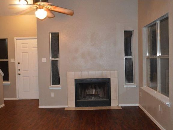 2nd image of 7536 Oak Chase Unit 7536