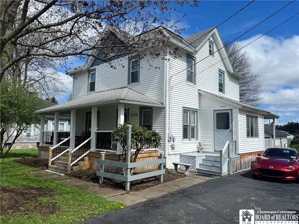 5464 E Lake Rd, Dewittville, NY 14728