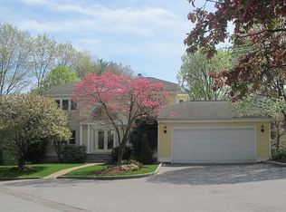 302 Silver Creek Ln, Norwalk, CT 06850