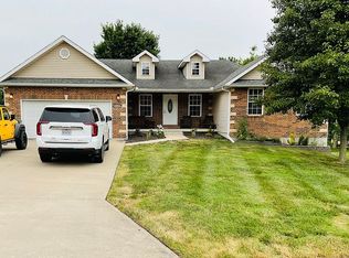 2115 Woodington Dr, Sedalia, MO 65301