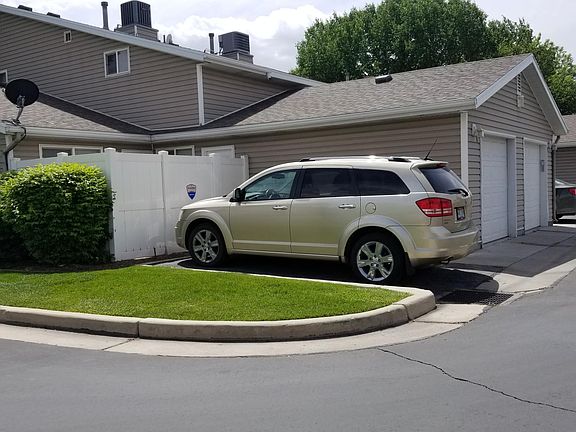 5th image of 6012 S Liberty Oaks Cv Unit 1