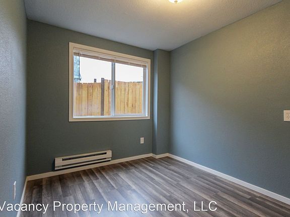 2nd image of 3306 Sawyer St APT 3
