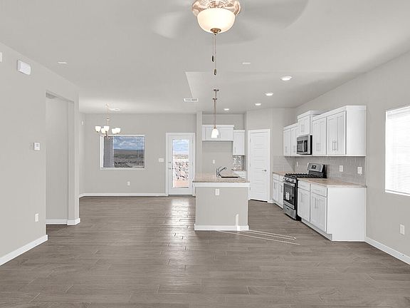 4th image of 13685 Flora Vista Ave