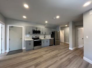 2104 Reed St, Philadelphia, PA 19146