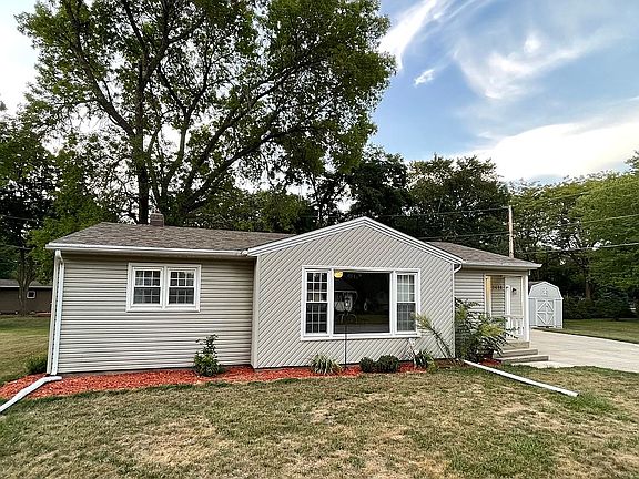 2418 Hackberry Dr.