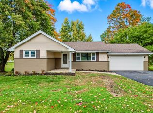 3575 Pleasant Dr, Hermitage, PA 16148