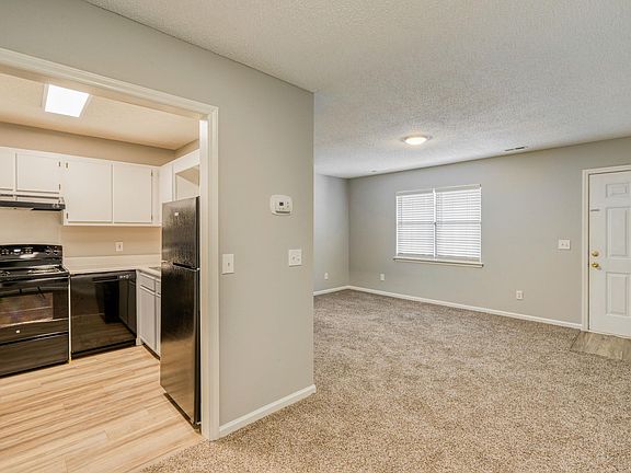 4th image of 1804 Bradford Dr #19