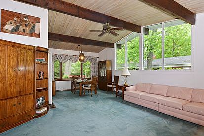 3rd image of 20537 Greenwood Dr