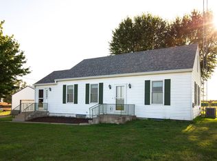 1693 County Road Z, Cuba City, WI 53807