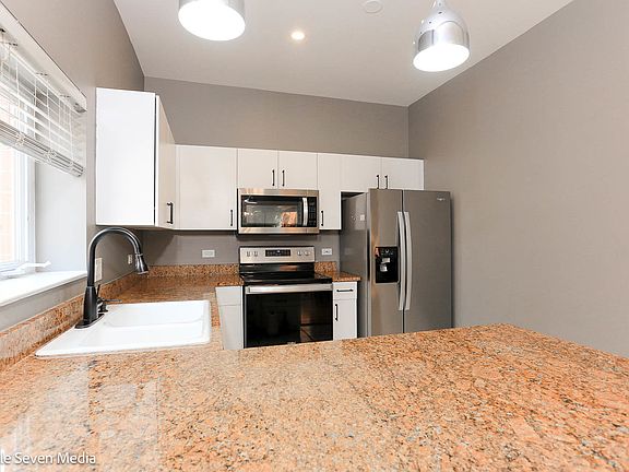 3rd image of 1415 Sherman Ave APT 407
