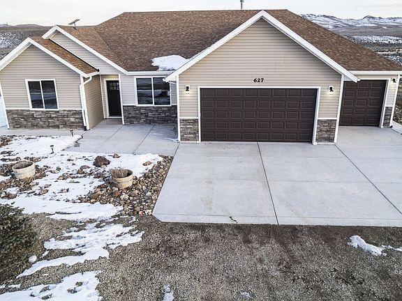 2nd image of 627 Stageline Loop