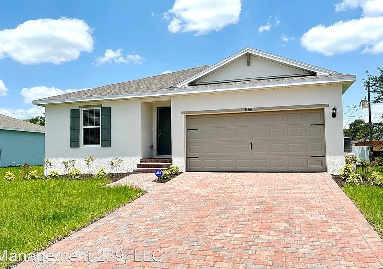4 bed, 1500 sqft, $2,900 — Photo 1