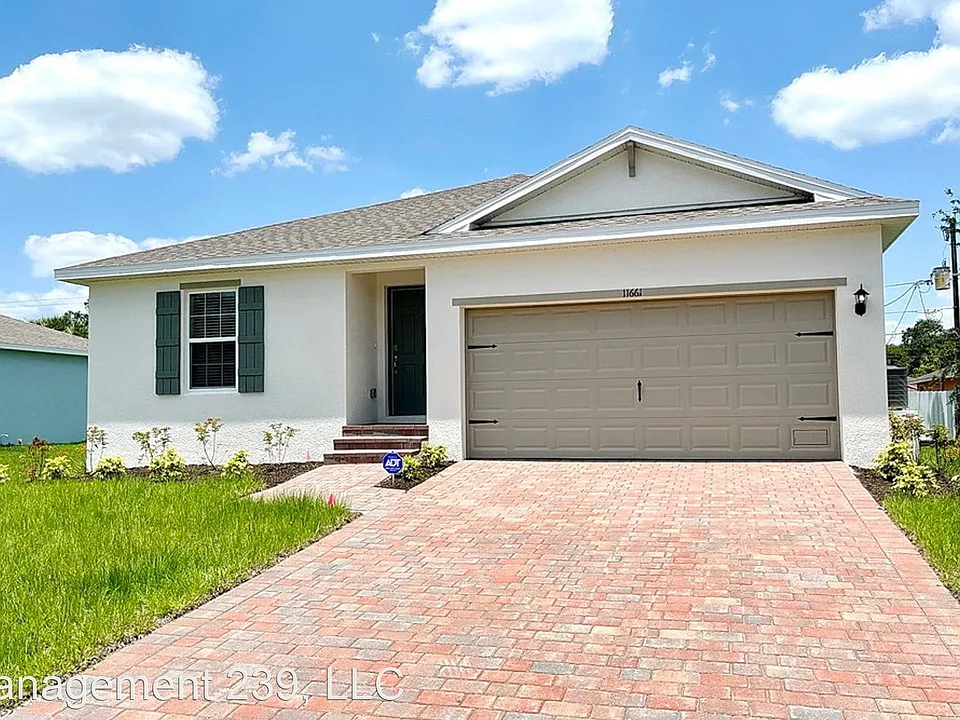 11661 Pawley Ave
