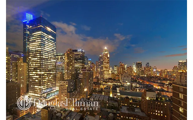 Sold by Douglas Elliman | media 8