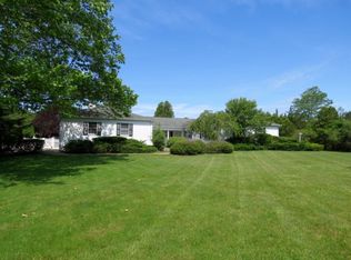 21 Bridle Path, Westhampton, NY 11960