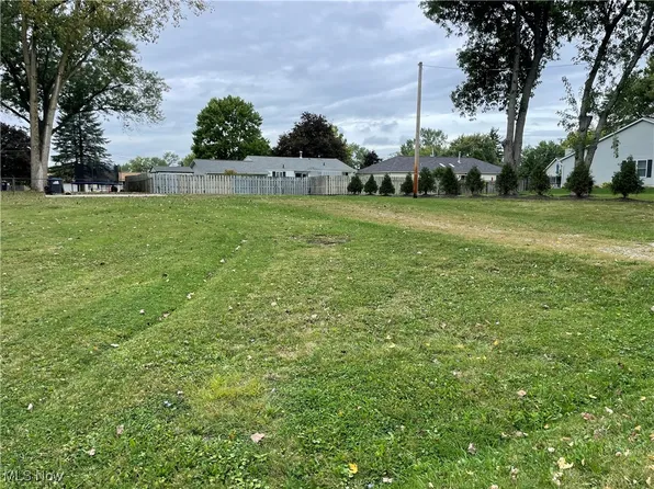 1414 Lincoln Ave, Brunswick, OH 44212