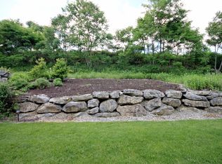 8 Stonehill Rd, Hamburg, NJ 07419