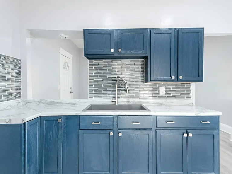 3317 Virginia Ave — Photo 4
