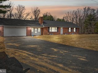 2510 Crestview Dr, Fallston, MD 21047