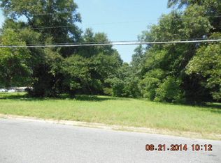 5678 Redbud Rd, Albany, GA 31705