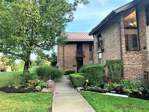 3rd image of 71 Stillmeadow Dr