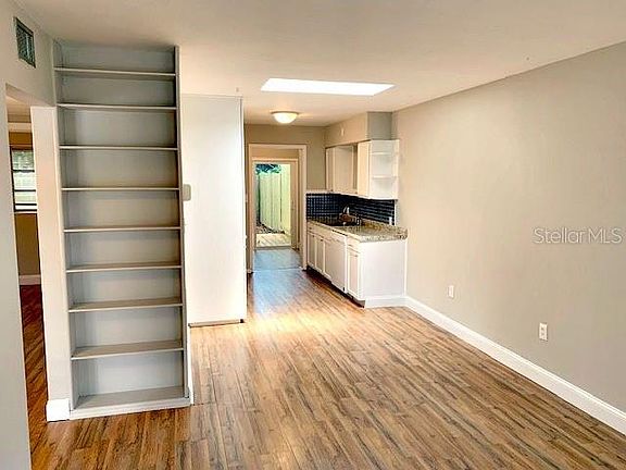 4th image of 425 Chippewa Ave